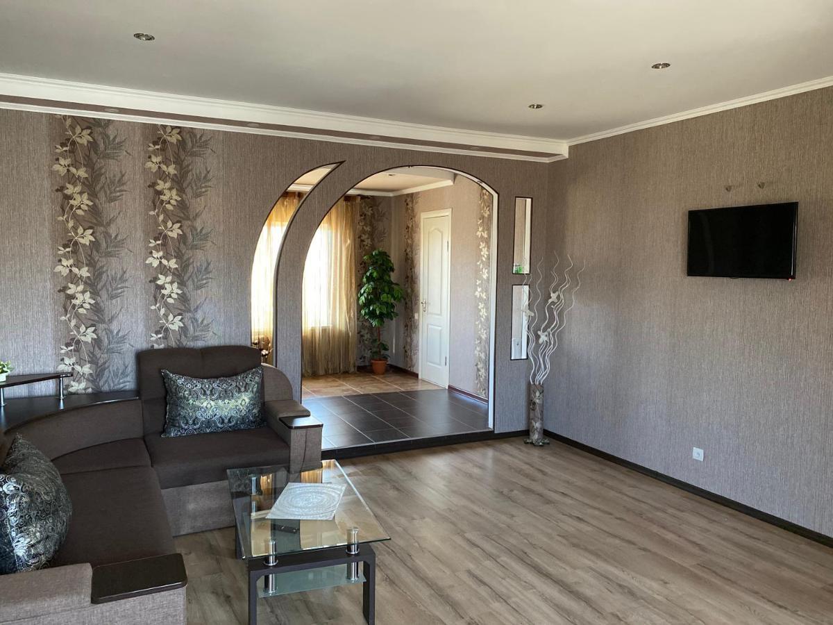 Mini-Hotel & Spa Melitopol Eksteriør bilde